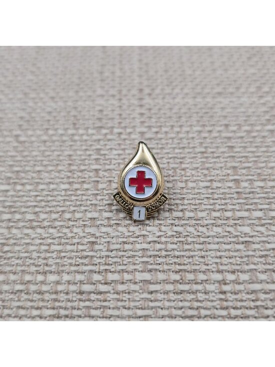 Jewelry - Vintage Red Cross 1 Gallon Donor Lapel Pin A7375